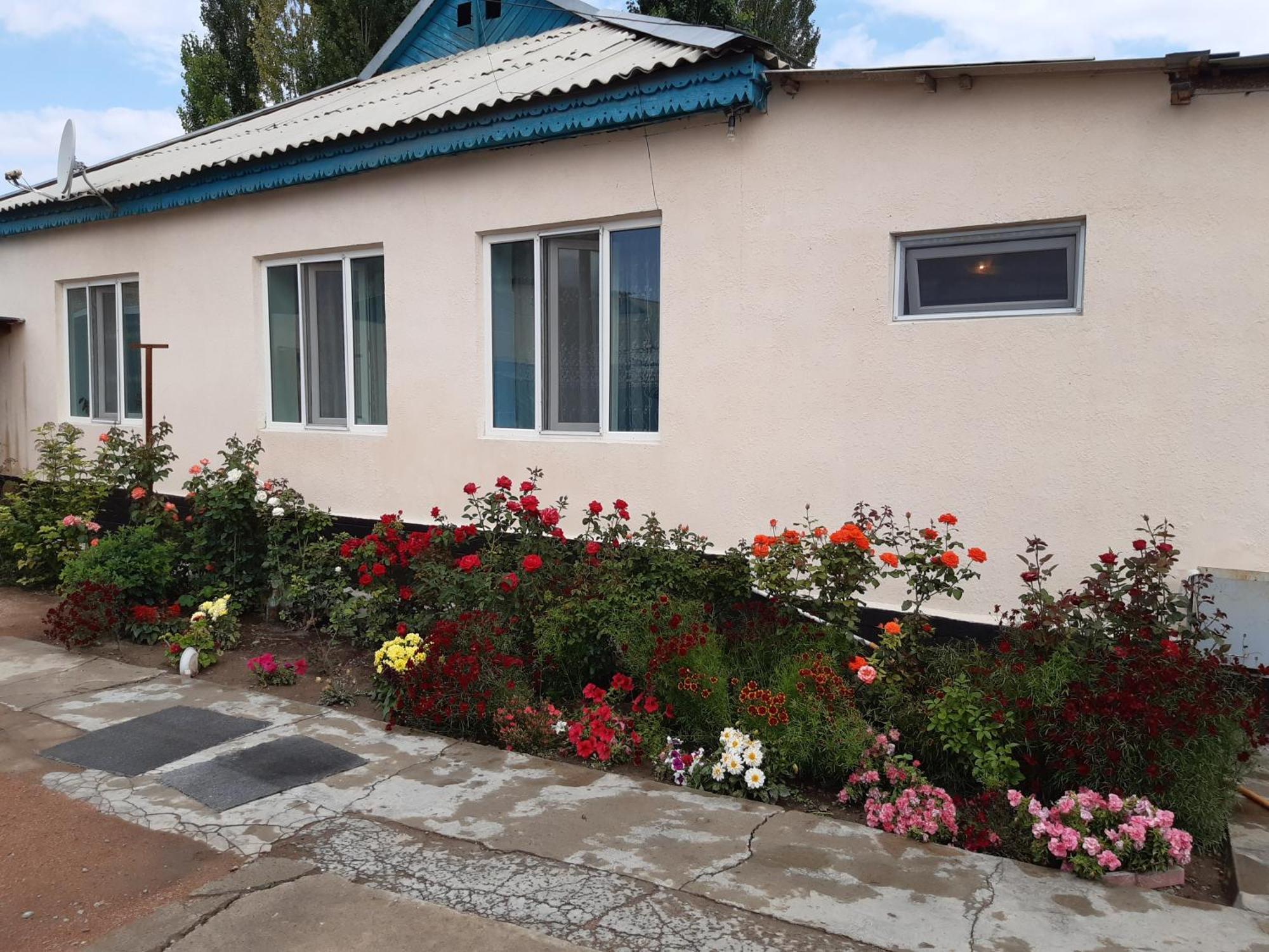 Guest House Lola Kochkor 외부 사진